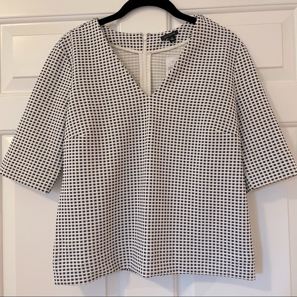 NWT Ann Taylor Navy & White Structured Gingham Top